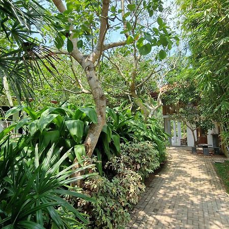 Villa Arana Bentota Luaran gambar